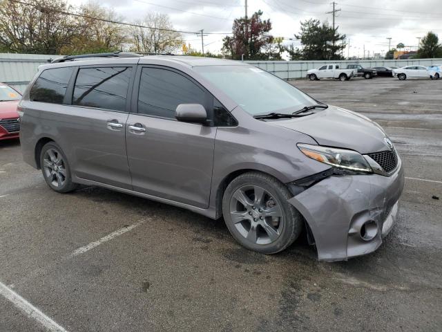 VIN 5TDXK3DC8GS750607 2016 Toyota Sienna, SE no.4