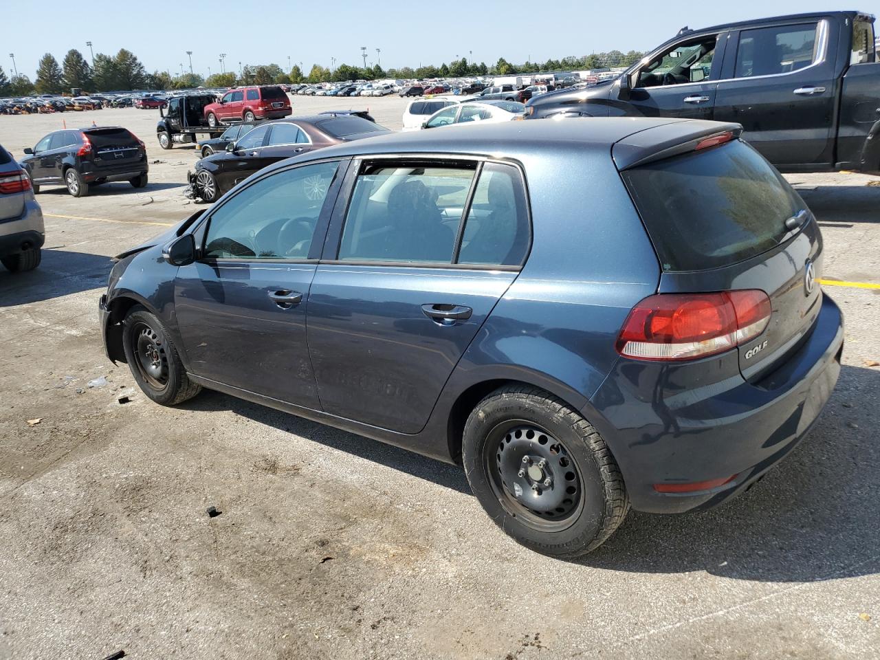 Lot #2989343746 2012 VOLKSWAGEN GOLF