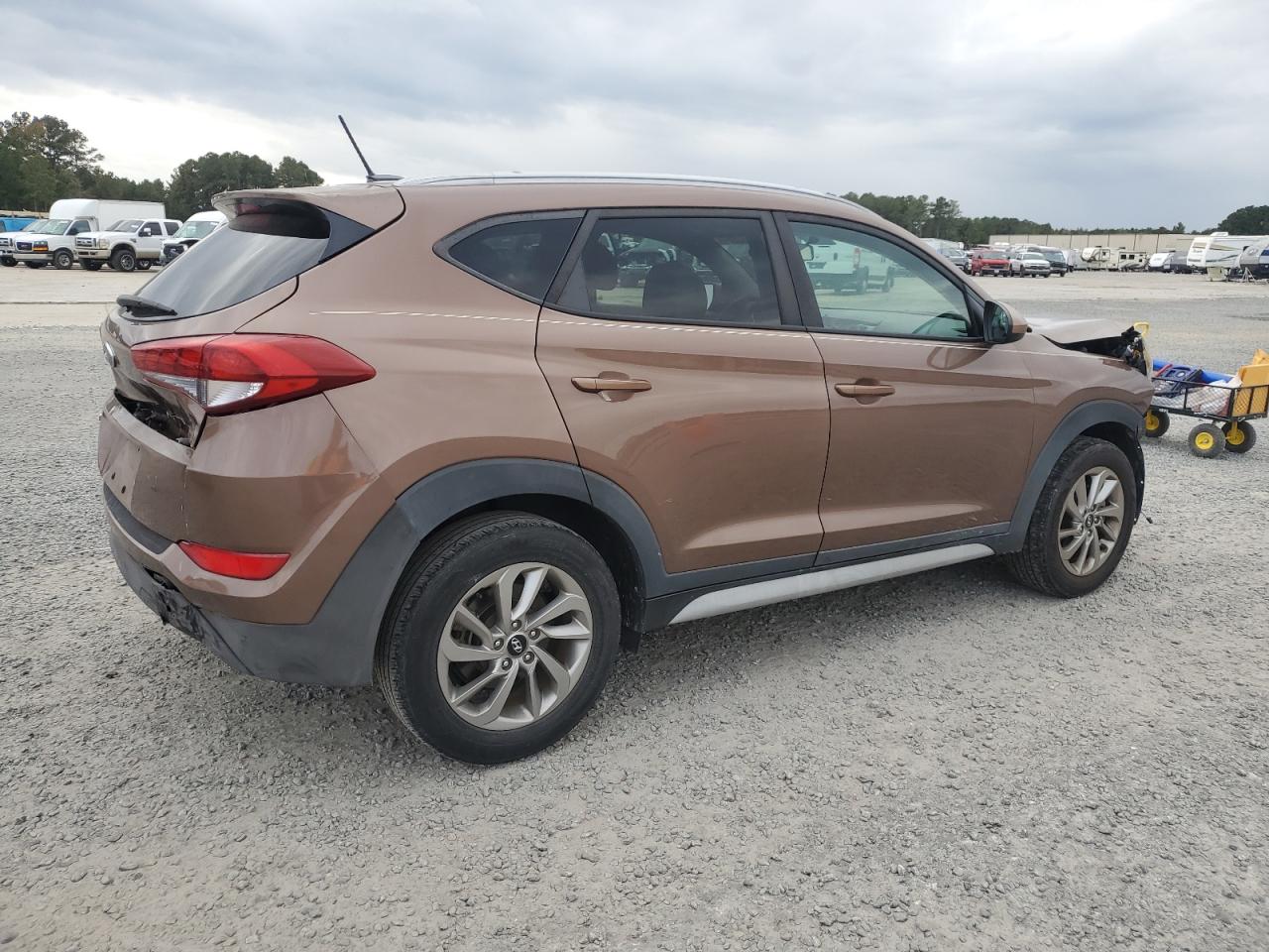 Lot #3024506358 2017 HYUNDAI TUCSON LIM