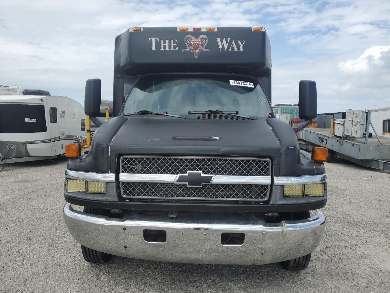 Lot #2912018615 2007 CHEVROLET C5500 C5V0