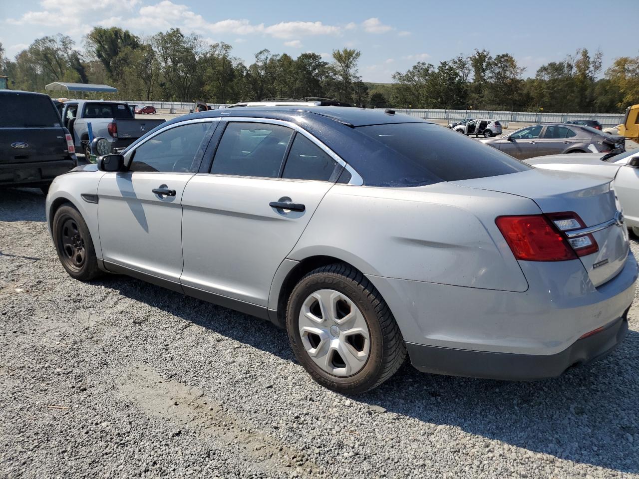 Lot #2952921839 2014 FORD TAURUS POL