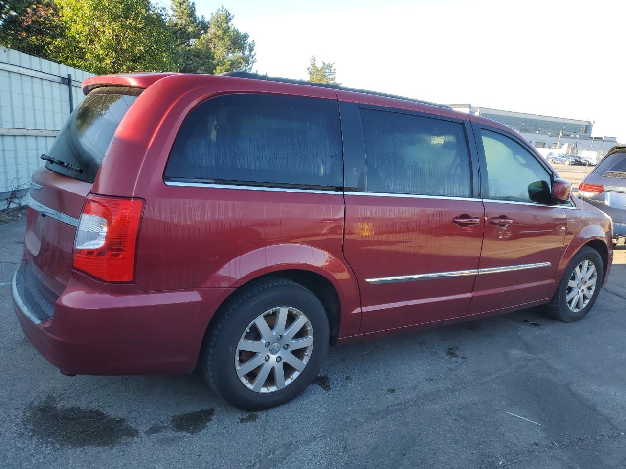 Lot #2955141804 2015 CHRYSLER TOWN & COU