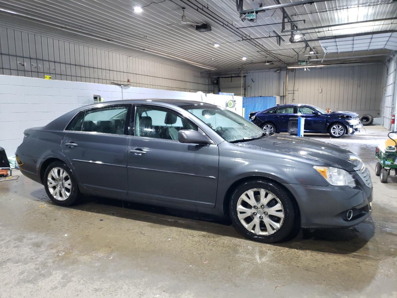 Lot #2893304769 2010 TOYOTA AVALON XL