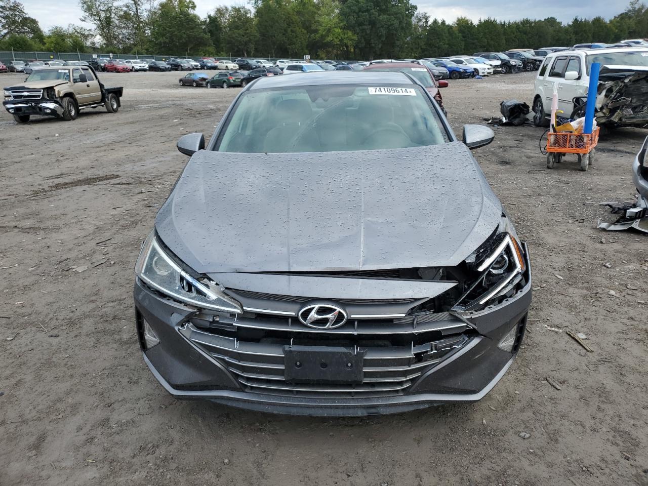 Lot #2989227761 2019 HYUNDAI ELANTRA SE