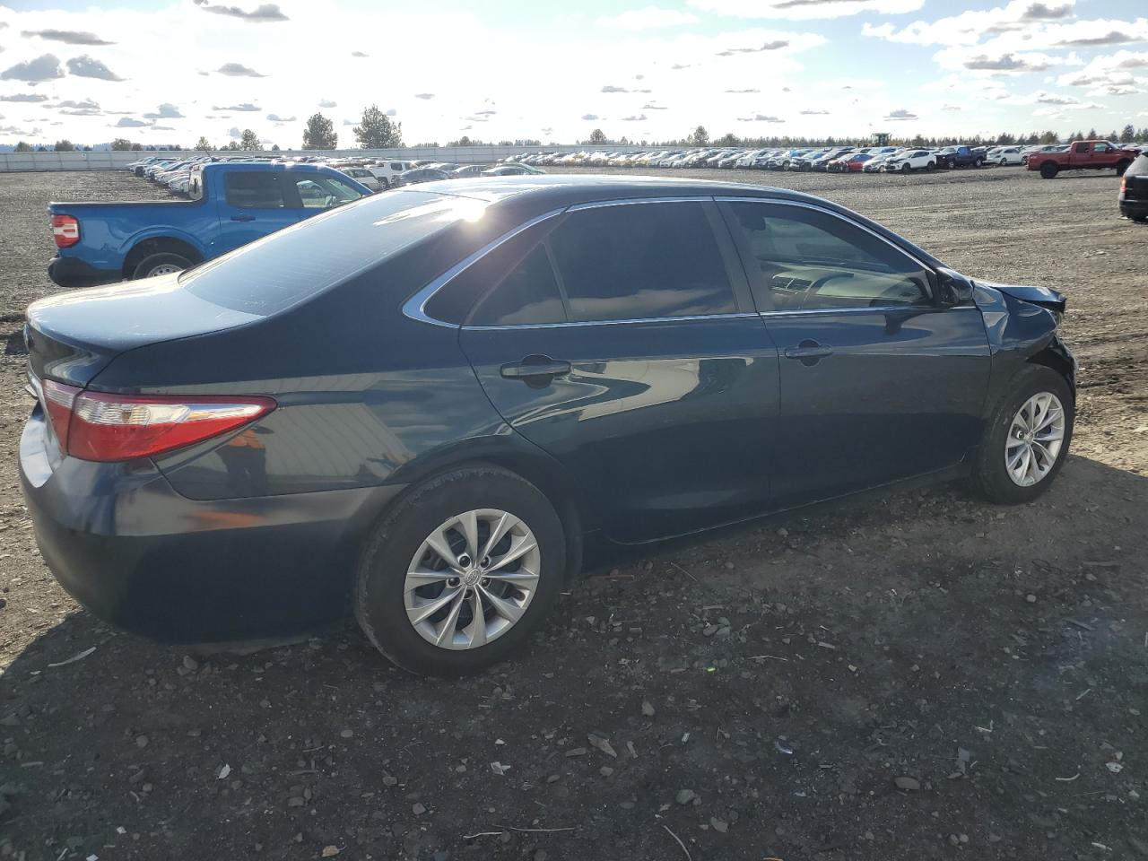 Lot #2989232678 2015 TOYOTA CAMRY LE