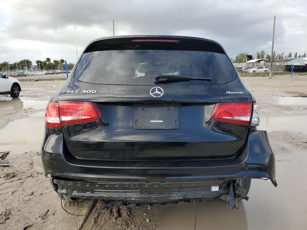 Lot #2960321799 2017 MERCEDES-BENZ GLC 300 4M