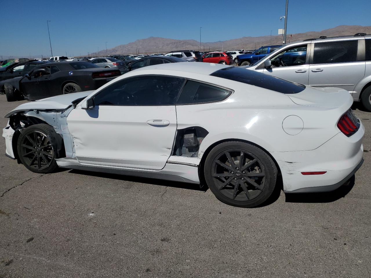 Lot #2964412258 2020 FORD MUSTANG