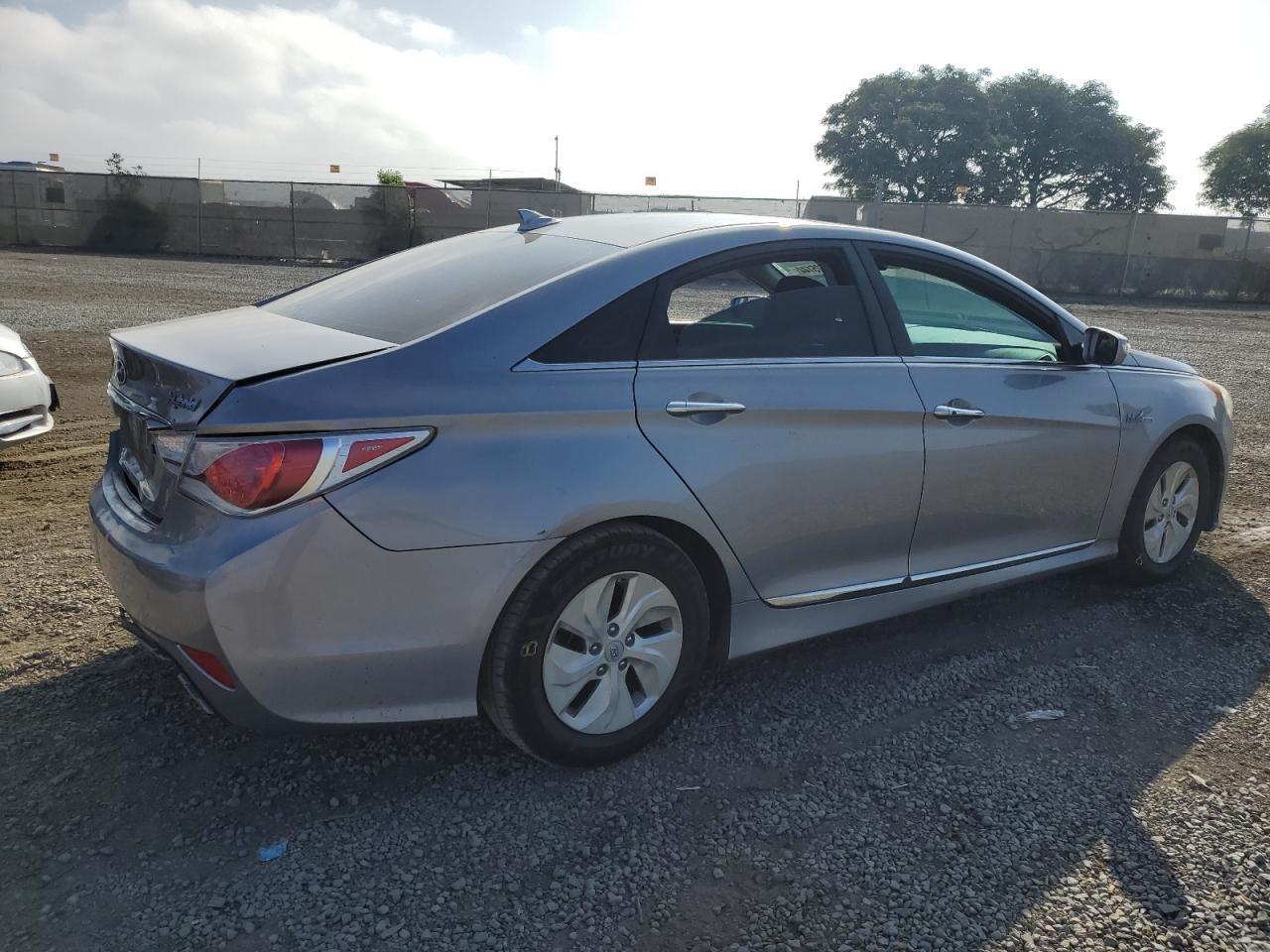 Lot #2989383625 2015 HYUNDAI SONATA HYB