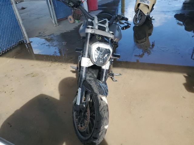 DUCATI XDIAVEL 2019 silver  gas ZDM13BKW2KB010615 photo #3