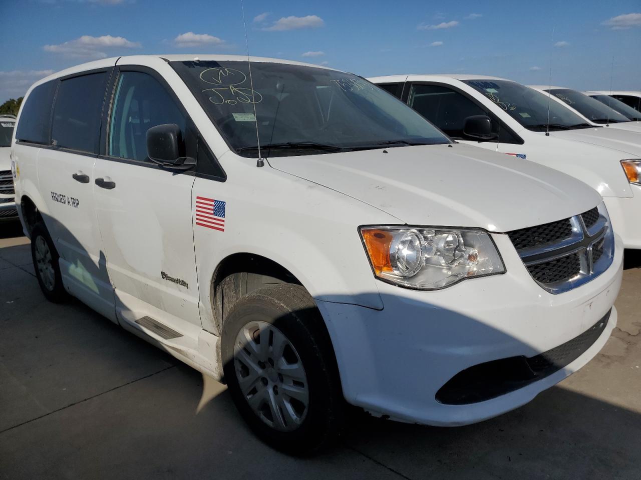 Lot #2925443447 2019 DODGE GRAND CARA