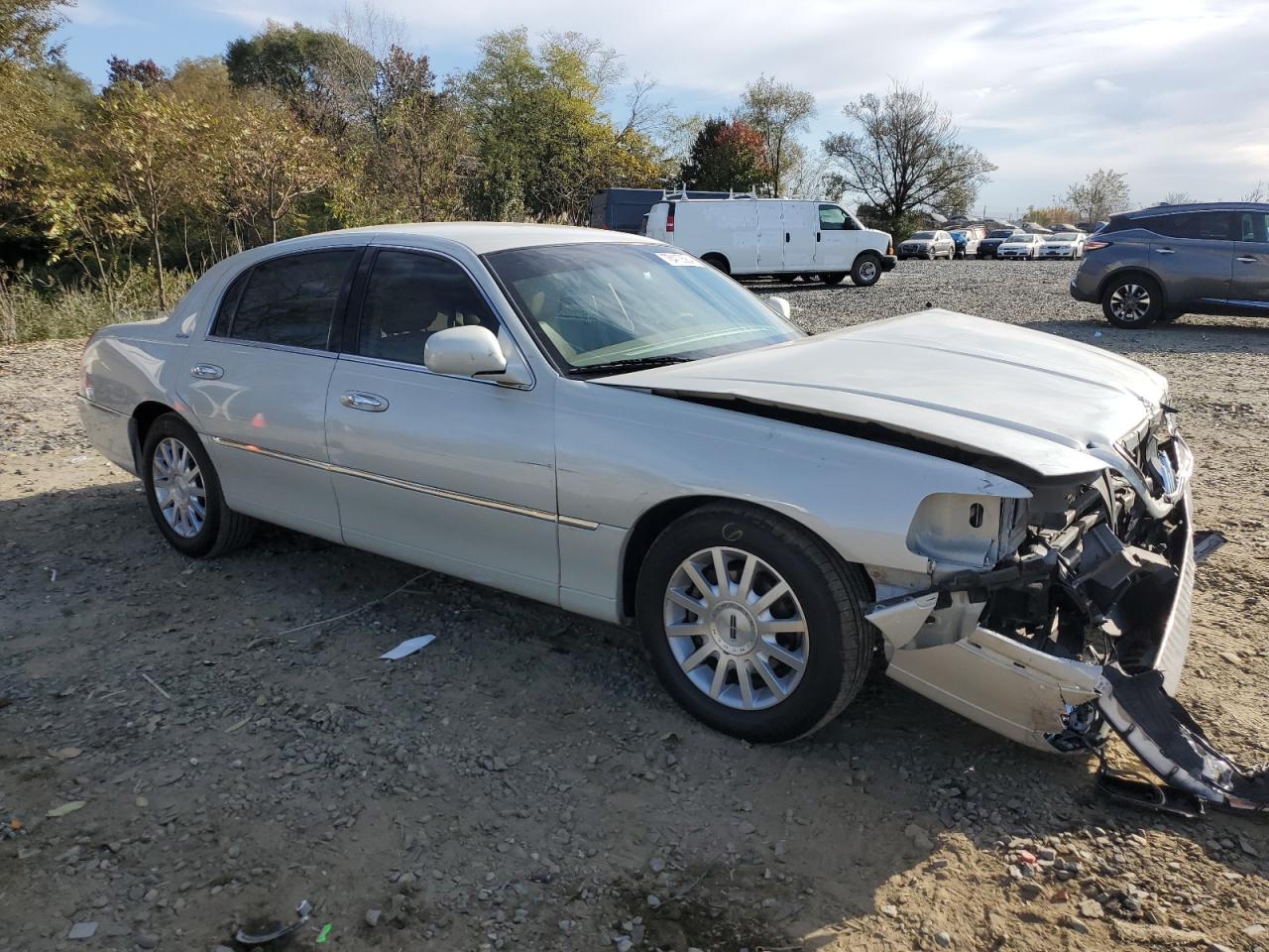 Lot #3041902870 2006 LINCOLN TOWN CAR S