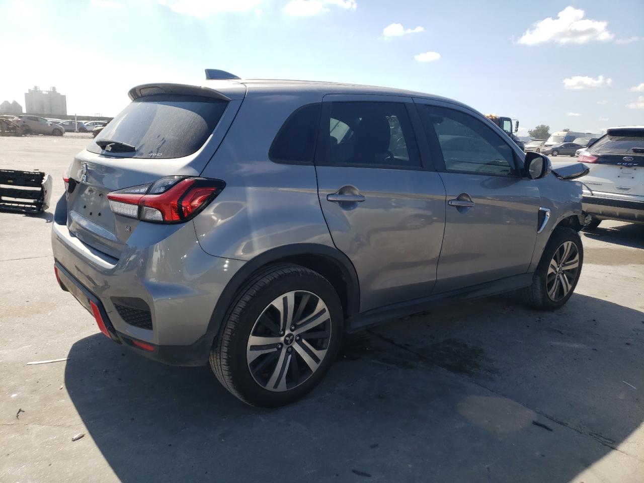 MITSUBISHI OUTLANDER ES