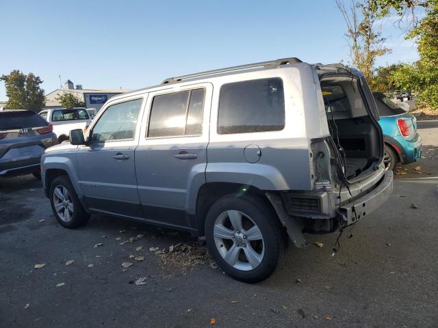 VIN 1C4NJPFB3GD620879 2016 Jeep Patriot, Latitude no.2