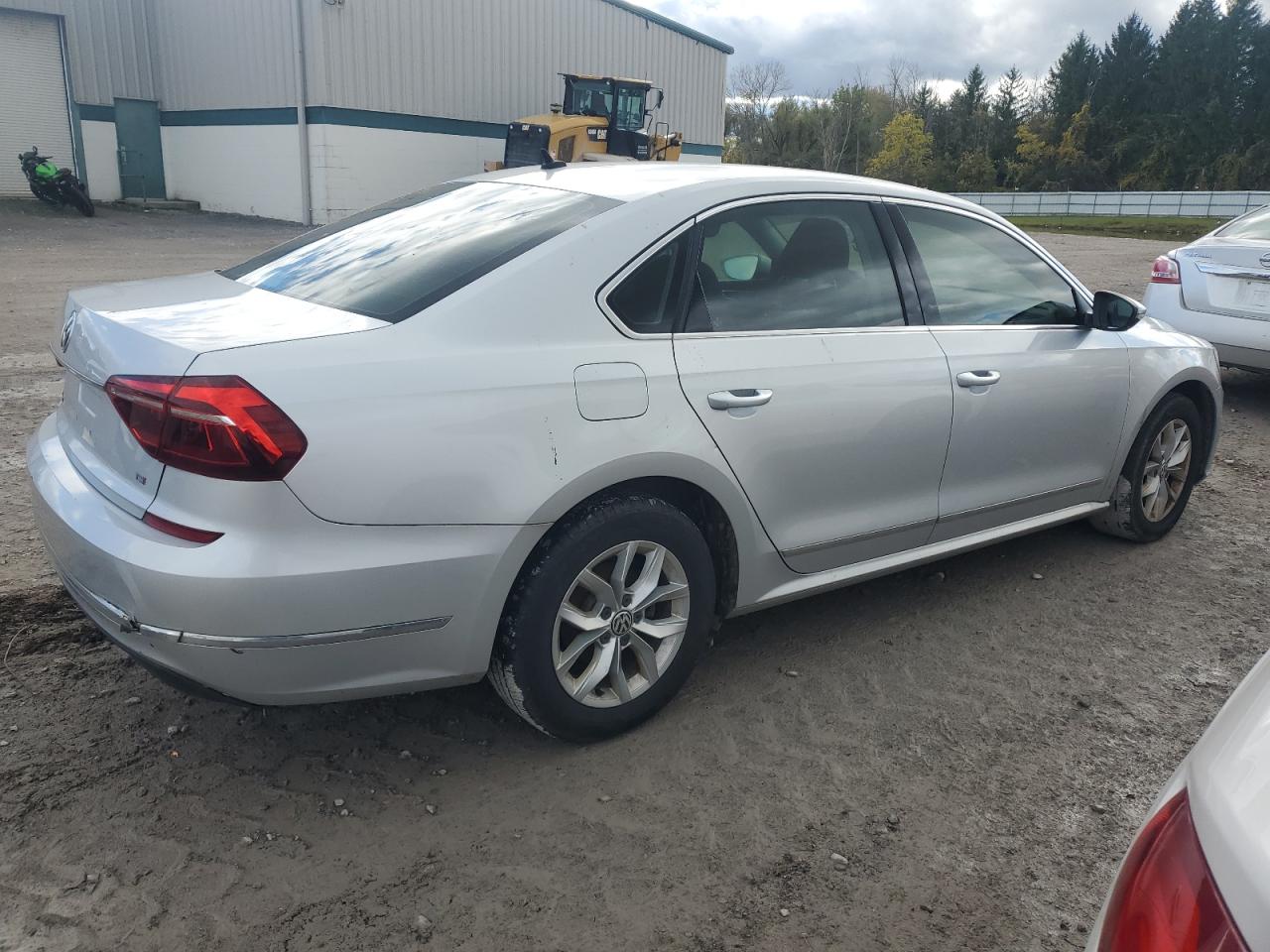 Lot #2913973564 2017 VOLKSWAGEN PASSAT S