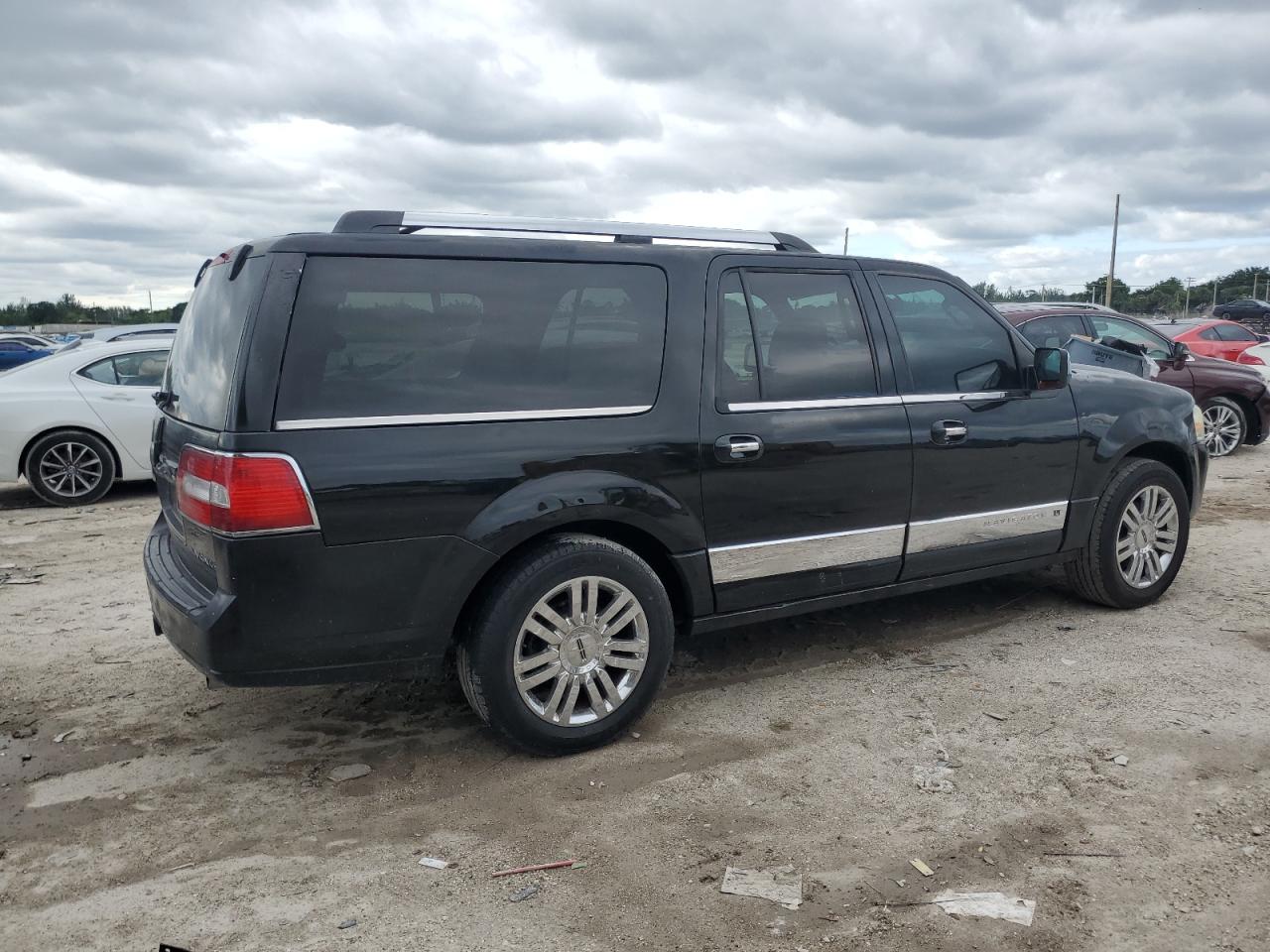 Lot #2932875705 2007 LINCOLN NAVIGATOR