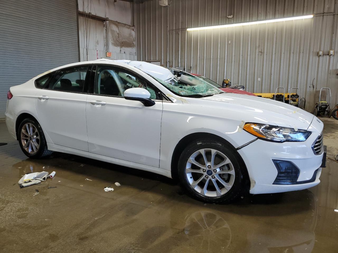 Lot #2943131442 2020 FORD FUSION SE