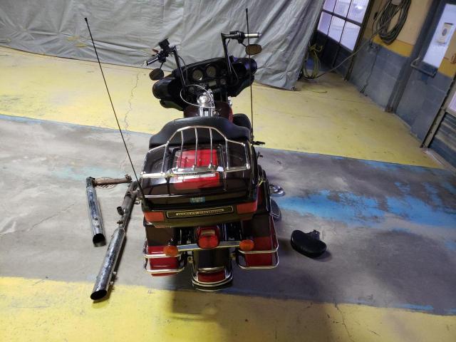 2010 HARLEY-DAVIDSON FLHTCU 1HD1FC418AB642297