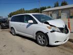 TOYOTA SIENNA LE снимка