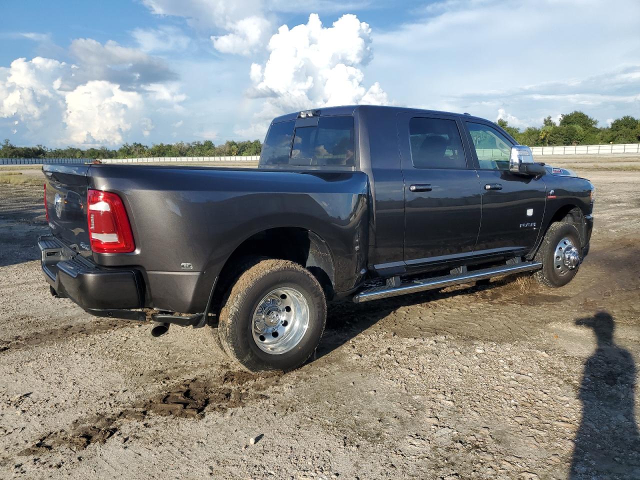 Lot #2974858150 2024 RAM 3500 LARAM