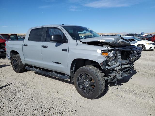Vin: 5tfdw5f12kx797620, lot: 76939154, toyota tundra crewmax sr5 20194