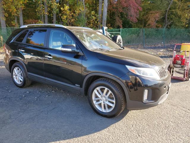 VIN 5XYKTCA65FG654533 2015 KIA Sorento, LX no.4