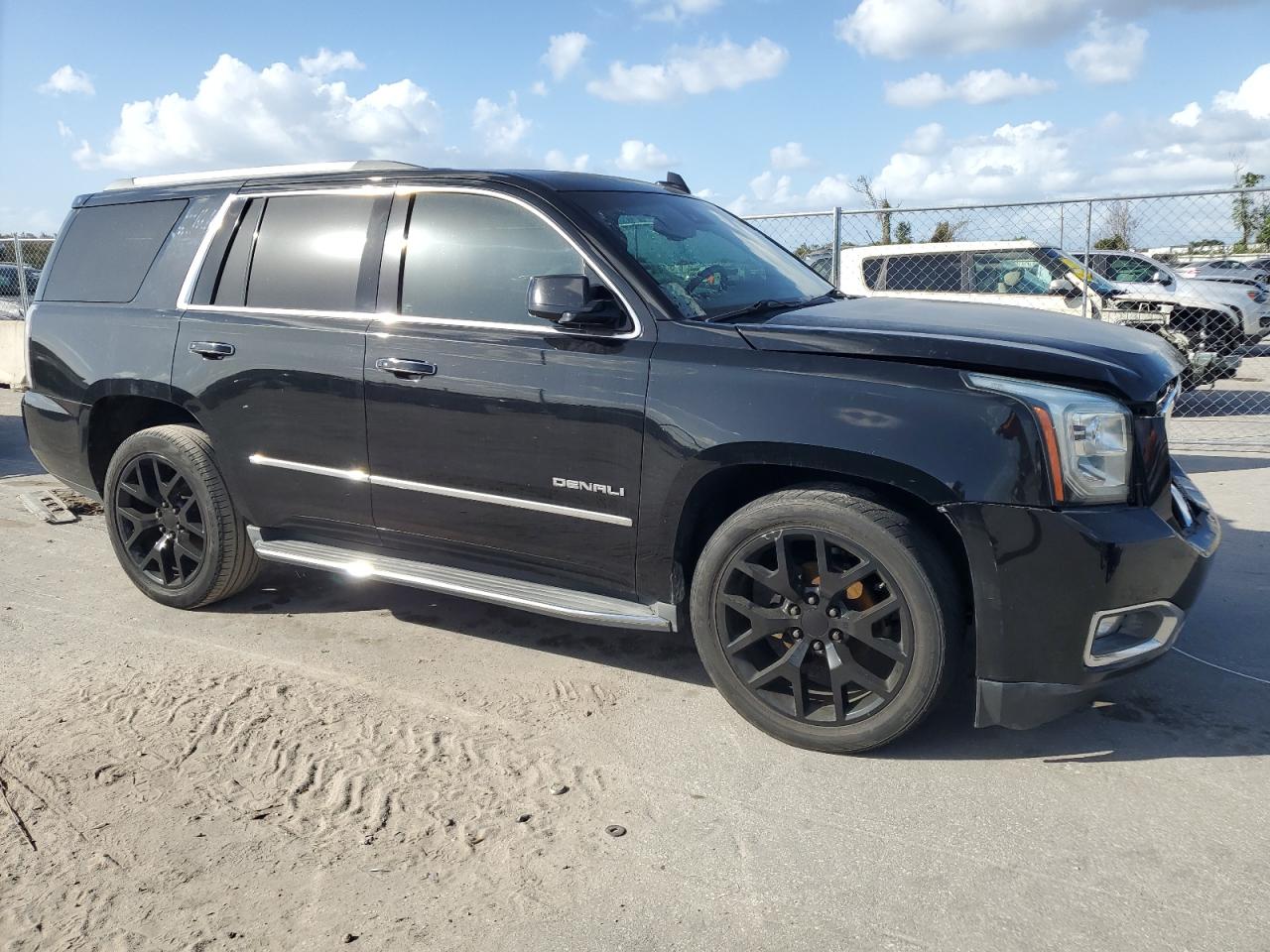 Lot #2954866216 2015 GMC YUKON DENA