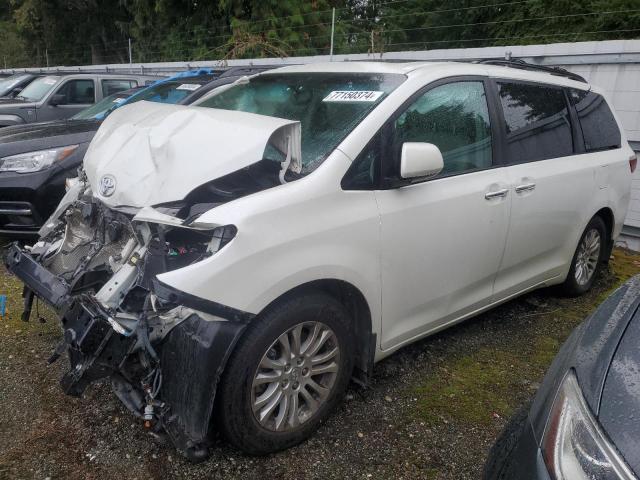 2016 TOYOTA SIENNA XLE #3029799268