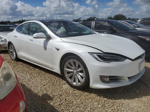 VIN 5YJSA1E23HF217576 2017 TESLA MODEL S no.4