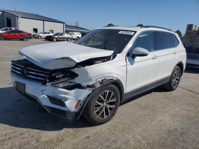 2018 VOLKSWAGEN TIGUAN SE - 3VV3B7AX2JM207100