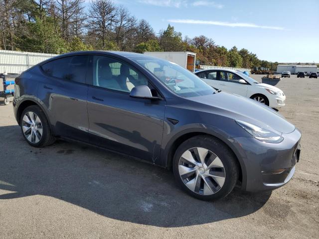 VIN 7SAYGDEE2NF385227 2022 Tesla MODEL Y no.4