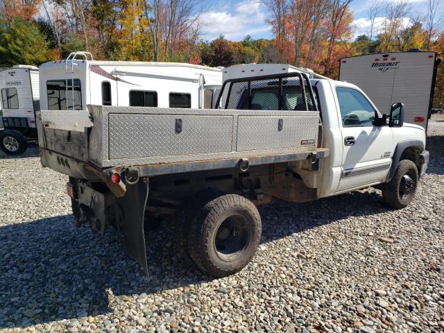 CHEVROLET SILVERADO 2007 white chassis diesel 1GBJK34D17E122848 photo #4