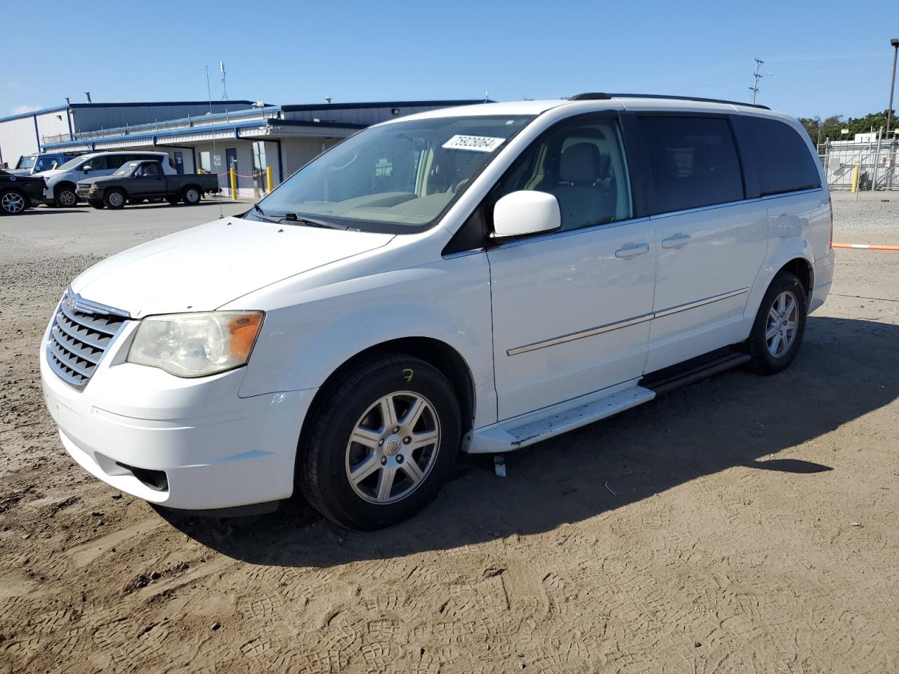 Lot #2991846176 2010 CHRYSLER TOWN & COU