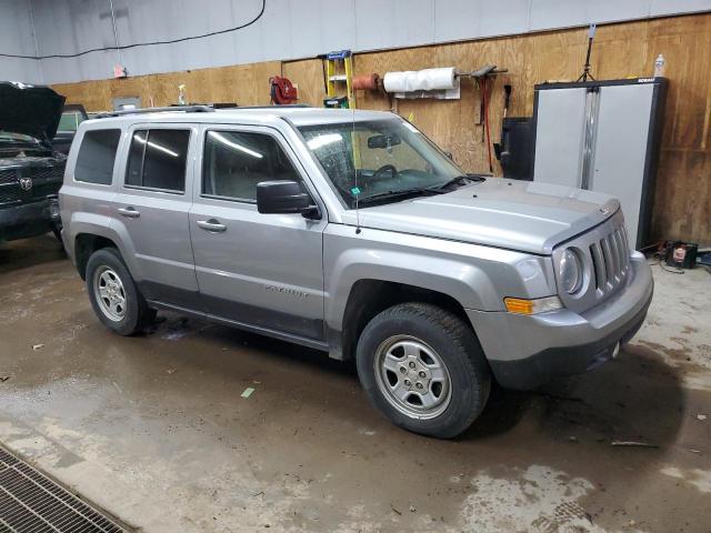 VIN 1C4NJRBBXGD772062 2016 Jeep Patriot, Sport no.4