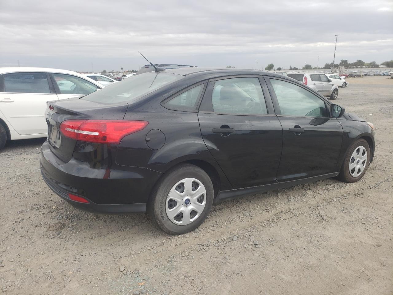 Lot #2907308971 2017 FORD FOCUS S