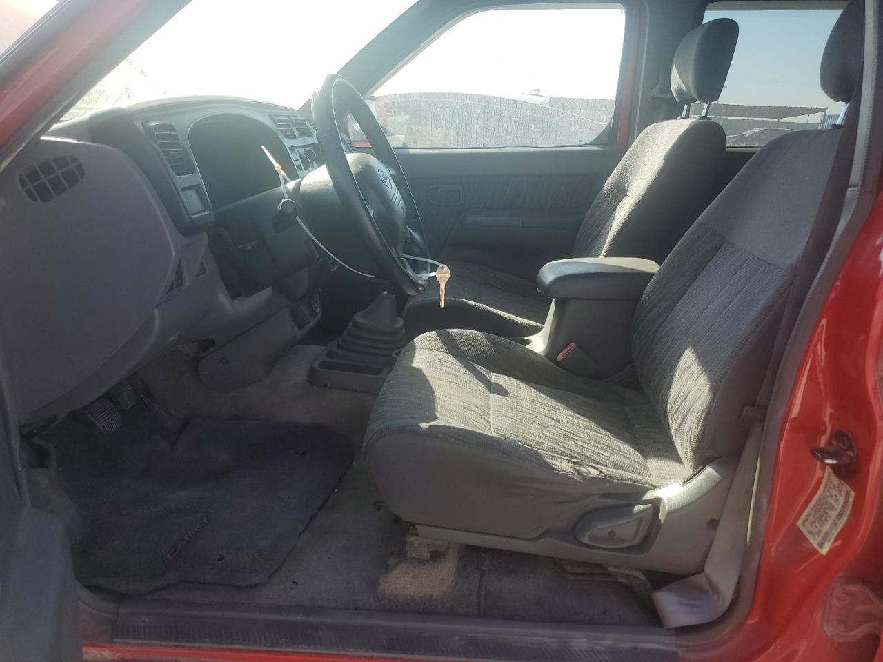 Lot #2926357408 2000 NISSAN FRONTIER C