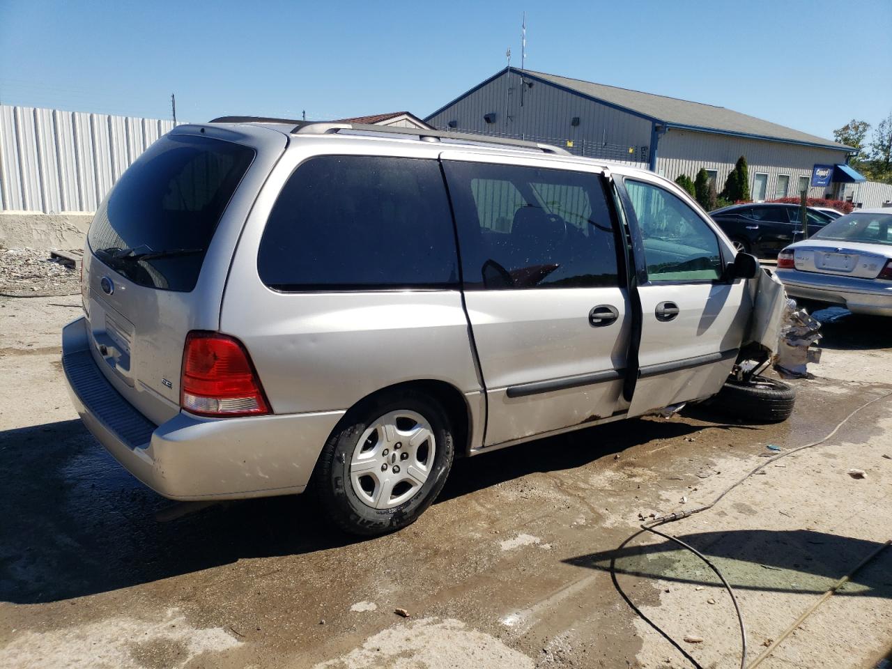 Lot #2960181113 2004 FORD FREESTAR S