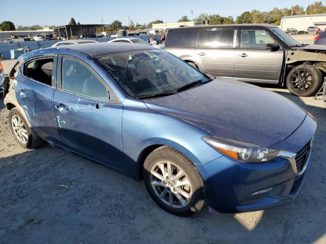 VIN 3MZBN1K74JM253361 2018 Mazda 3, Sport no.4