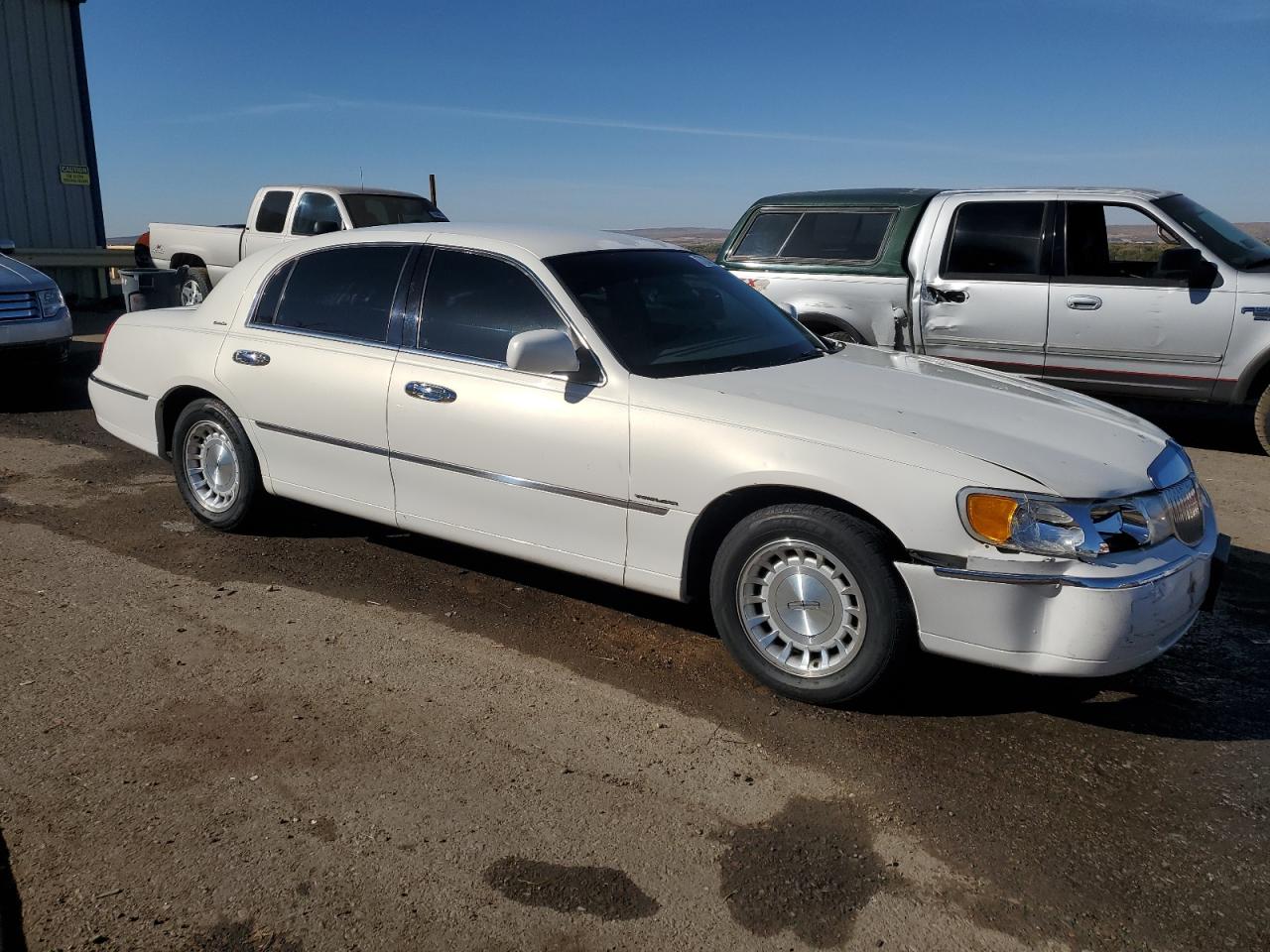 Lot #2942954292 1999 LINCOLN TOWN CAR E