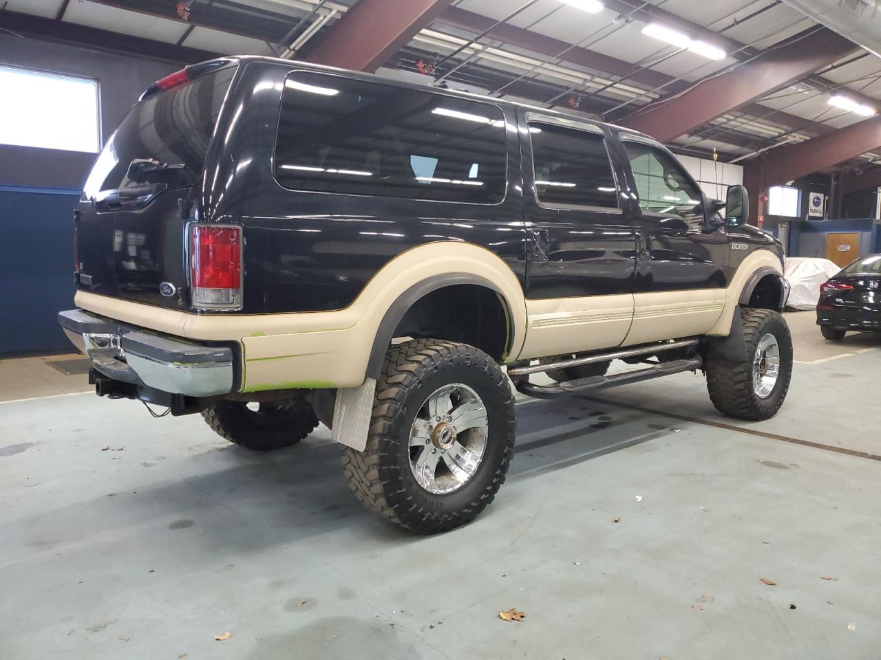 Lot #2923238464 2000 FORD EXCURSION