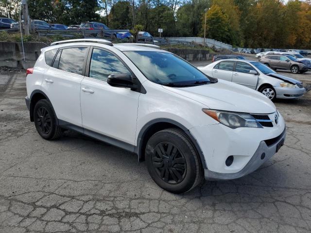 VIN 2T3BFREV9FW358394 2015 Toyota RAV4, LE no.4