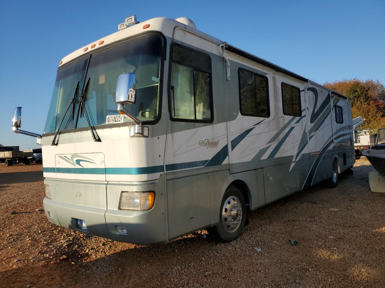 Lot #3025762306 2002 ROADMASTER RAIL RAISED RAI