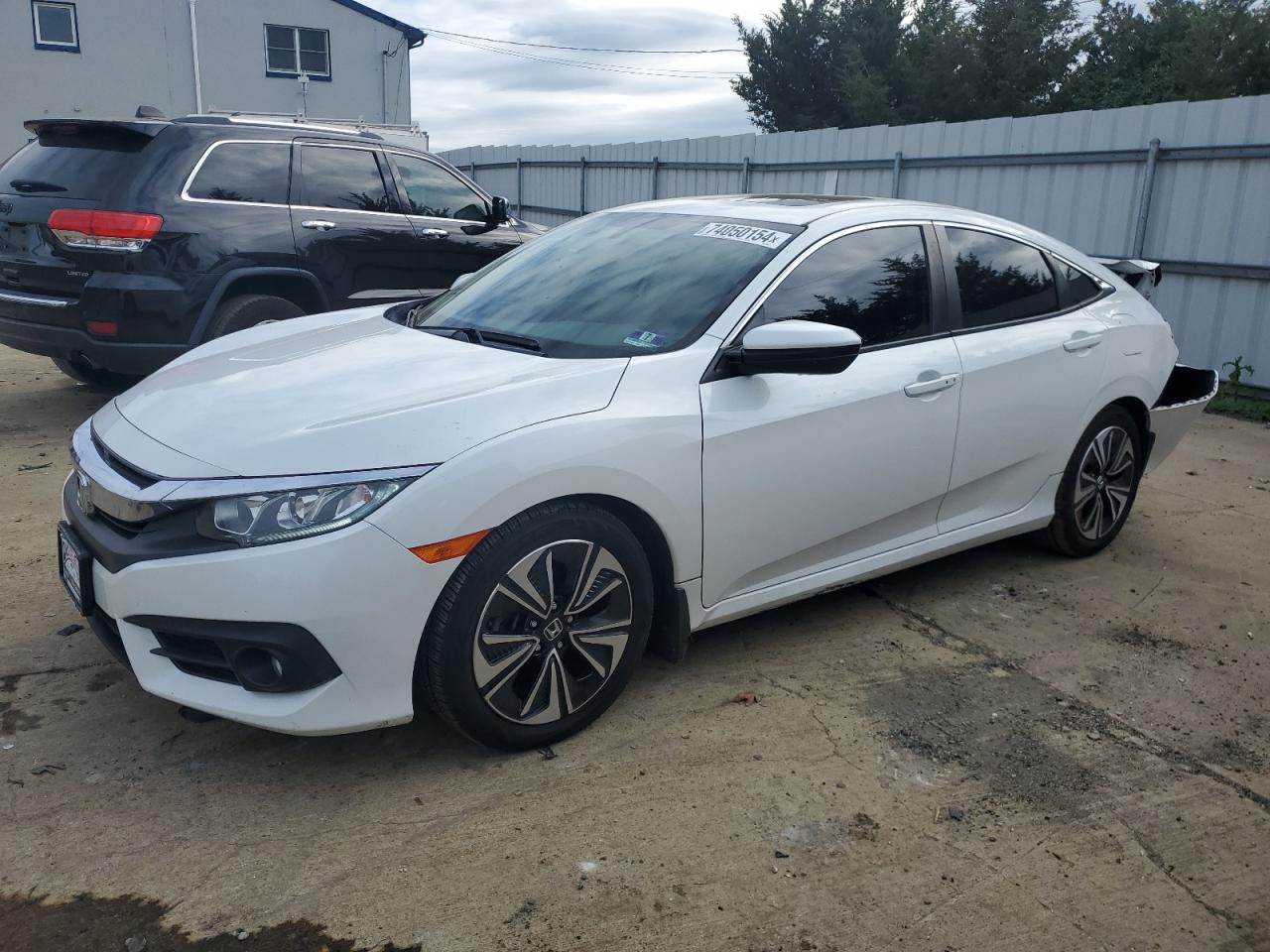 Lot #2943206425 2017 HONDA CIVIC EX