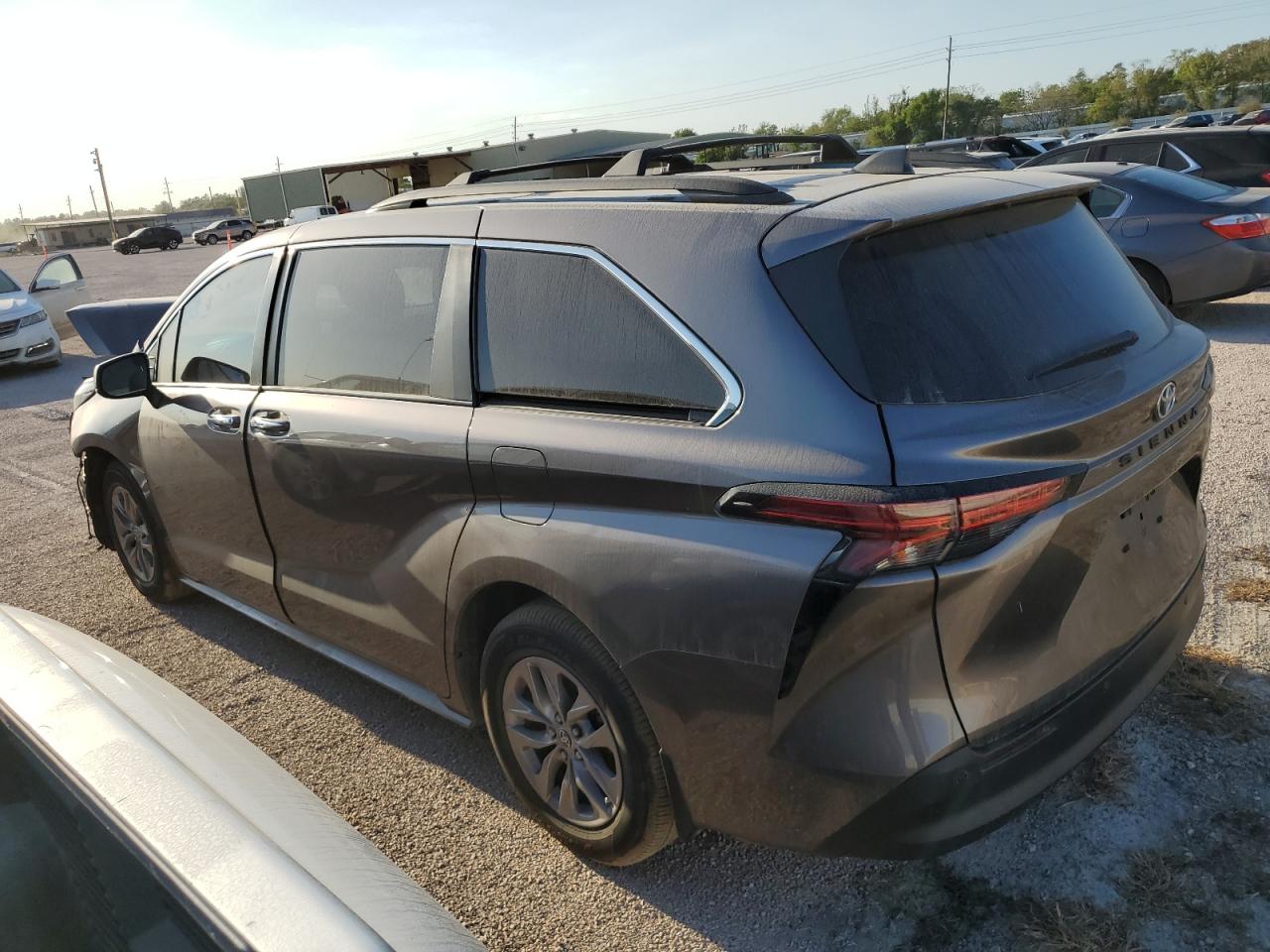 Lot #2996298833 2022 TOYOTA SIENNA XLE