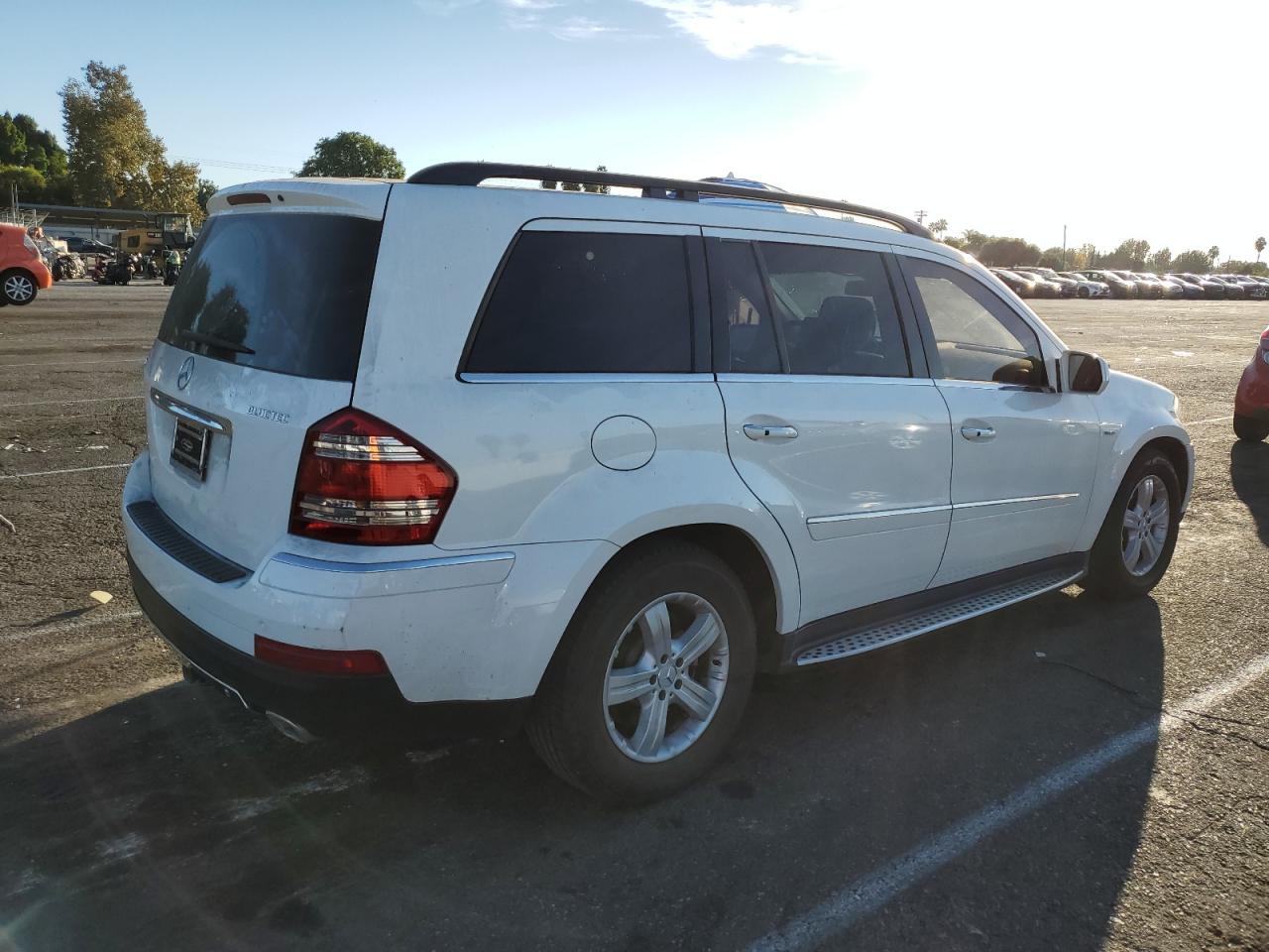 MERCEDES-BENZ GL 2009 white  diesel 4JGBF25EX9A473916 photo #4