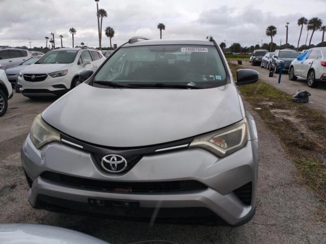 VIN 2T3BFREV5GW456484 2016 Toyota RAV4, LE no.5