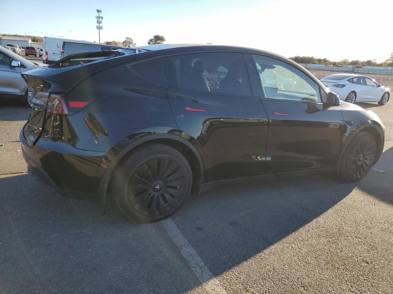 Lot #2988133017 2023 TESLA MODEL Y