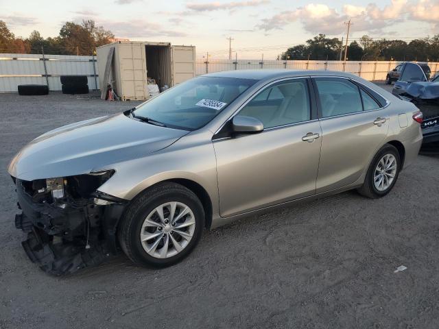 VIN 4T1BF1FK9FU014630 2015 Toyota Camry, LE no.1