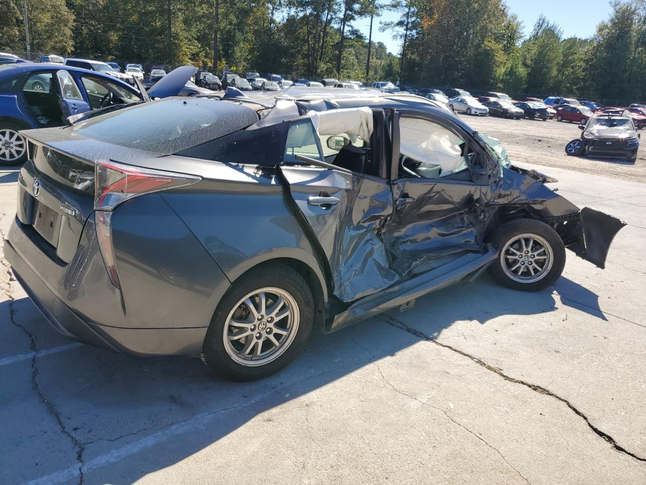 Lot #2969715293 2017 TOYOTA PRIUS