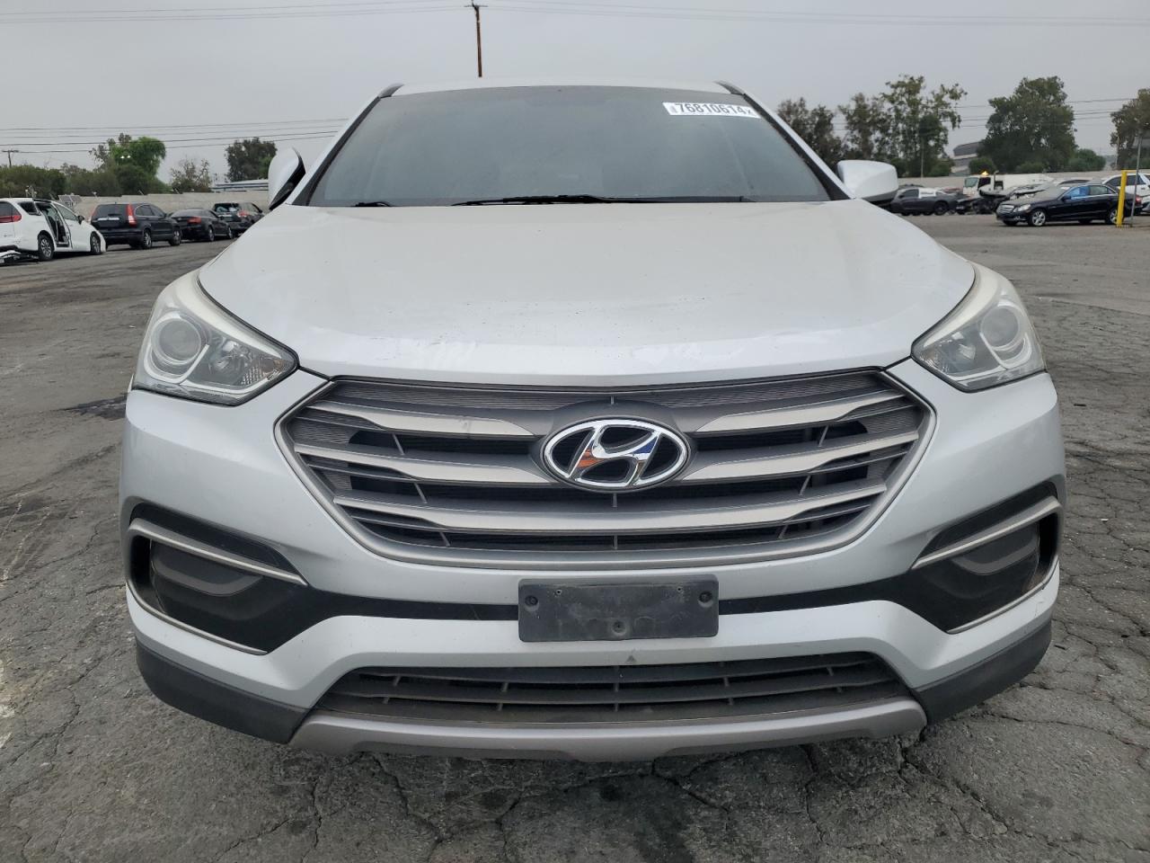 Lot #2976509631 2017 HYUNDAI SANTA FE S