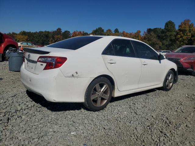 VIN 4T1BF1FKXEU743136 2014 Toyota Camry, L no.3